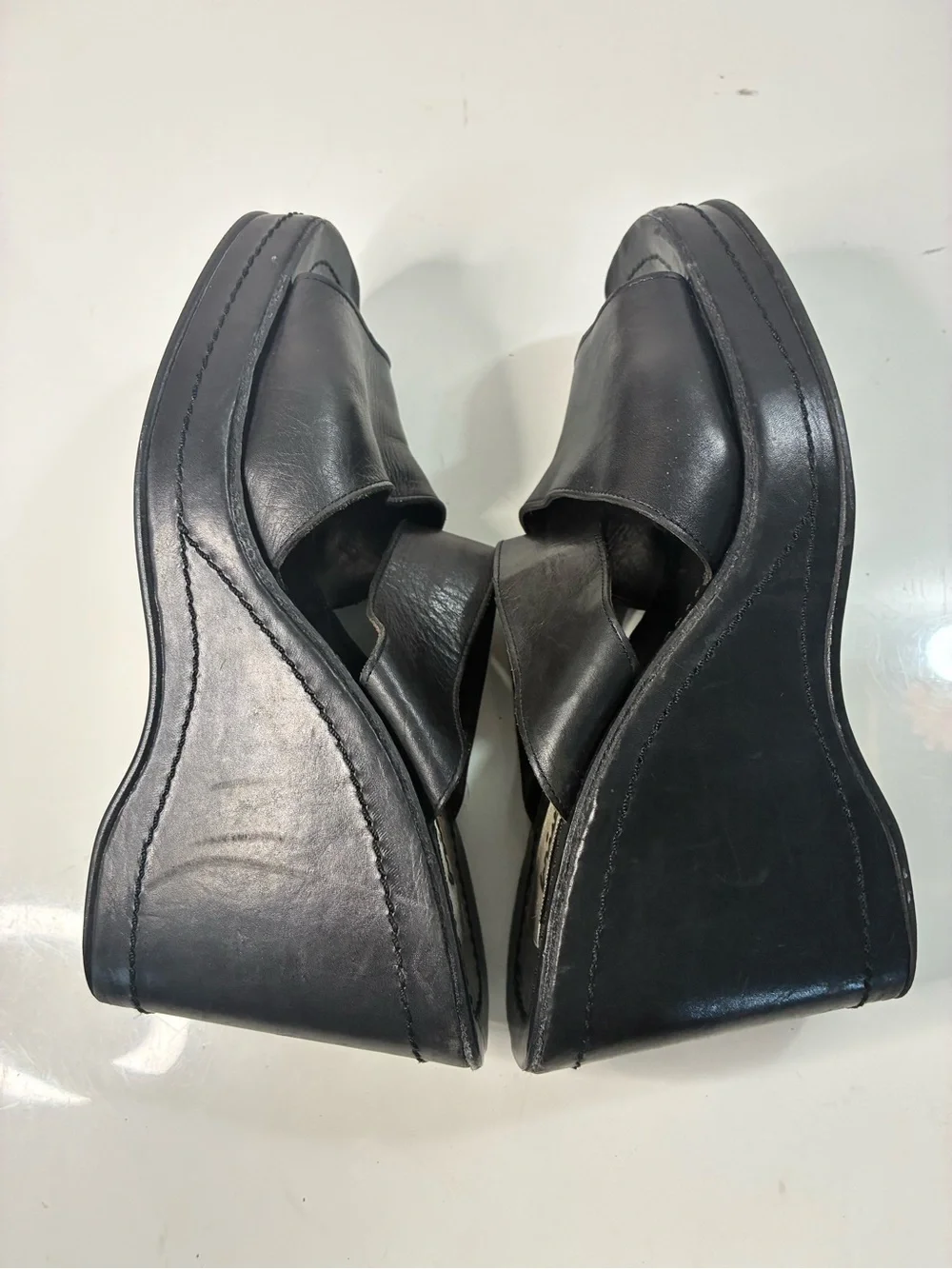VTG Privilege Paris 40 Women’s 90s Black Leather Platform Wedge Slide Sandals